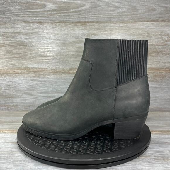 Vionic Women's Shantelle Black Leather Waterproof Zip Up Ankle Boots Size 9.5 - Picture 1 of 11